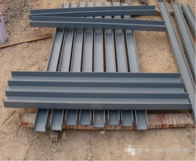 圖文解析電纜橋架安裝實例(圖6) 電纜橋架施工